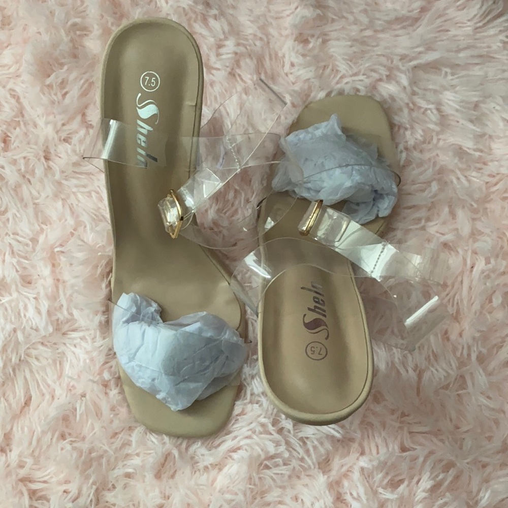 Shein heels. Size: 7.5 in women’s.